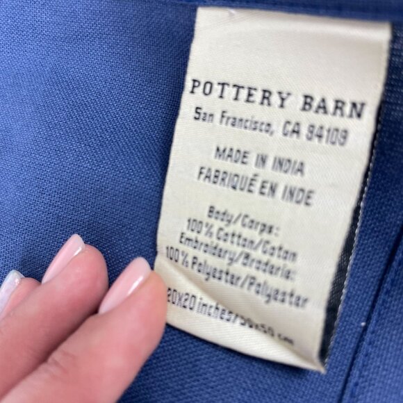 Pottery Barn Navy Blue Embroidered Cotton Napkins Set Of 4 20x20 - Picture 3 of 4